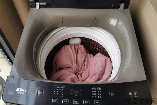 洗衣机有焦味怎么办